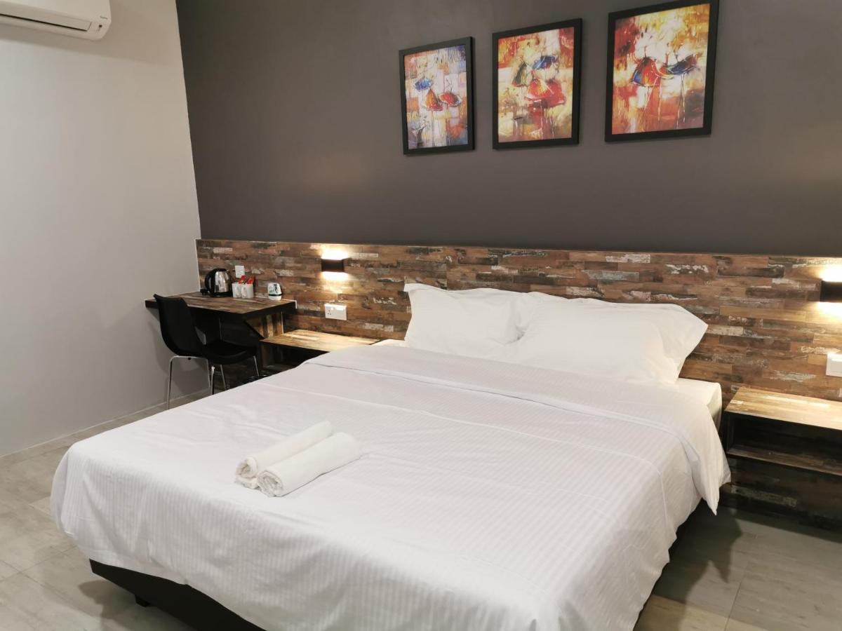 L Hotel Simpang Renggam 外观 照片