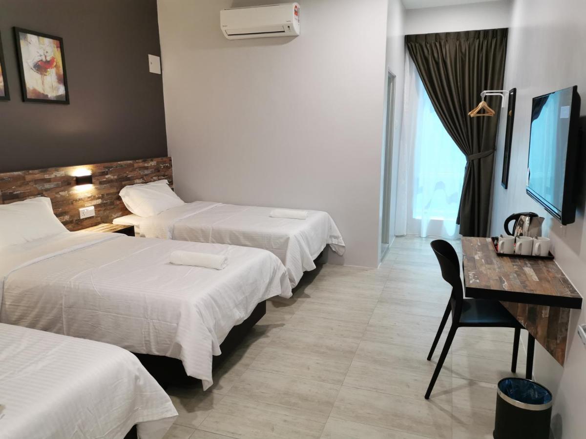 L Hotel Simpang Renggam 外观 照片